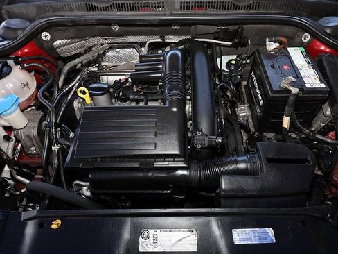 Used 2017 Volkswagen Jetta SE FWD image 27