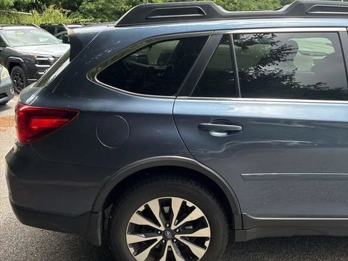 Used 2015 Subaru Outback 2.5i Limited AWD/4WD image 9