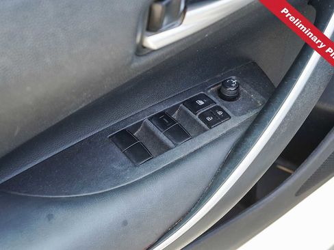 Used 2023 Toyota Corolla SE w/ Carpet Mat Package (TMS) FWD image 16
