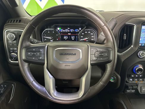 Used 2022 GMC Sierra 3500 Denali w/ Denali Ultimate Package image 13