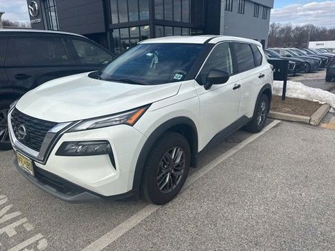 Used 2023 Nissan Rogue S AWD/4WD image 11