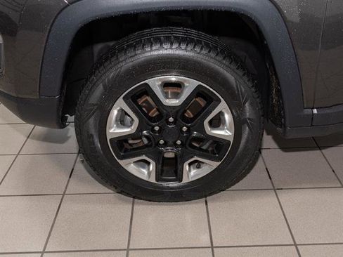 Used 2017 Jeep Compass Trailhawk w/ Leather Interior Group image 5