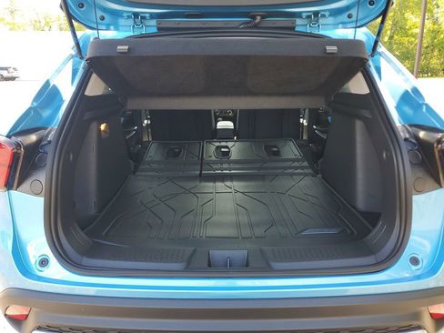 New 2026 Chevrolet Trax LT w/ LT Convenience Package FWD image 8