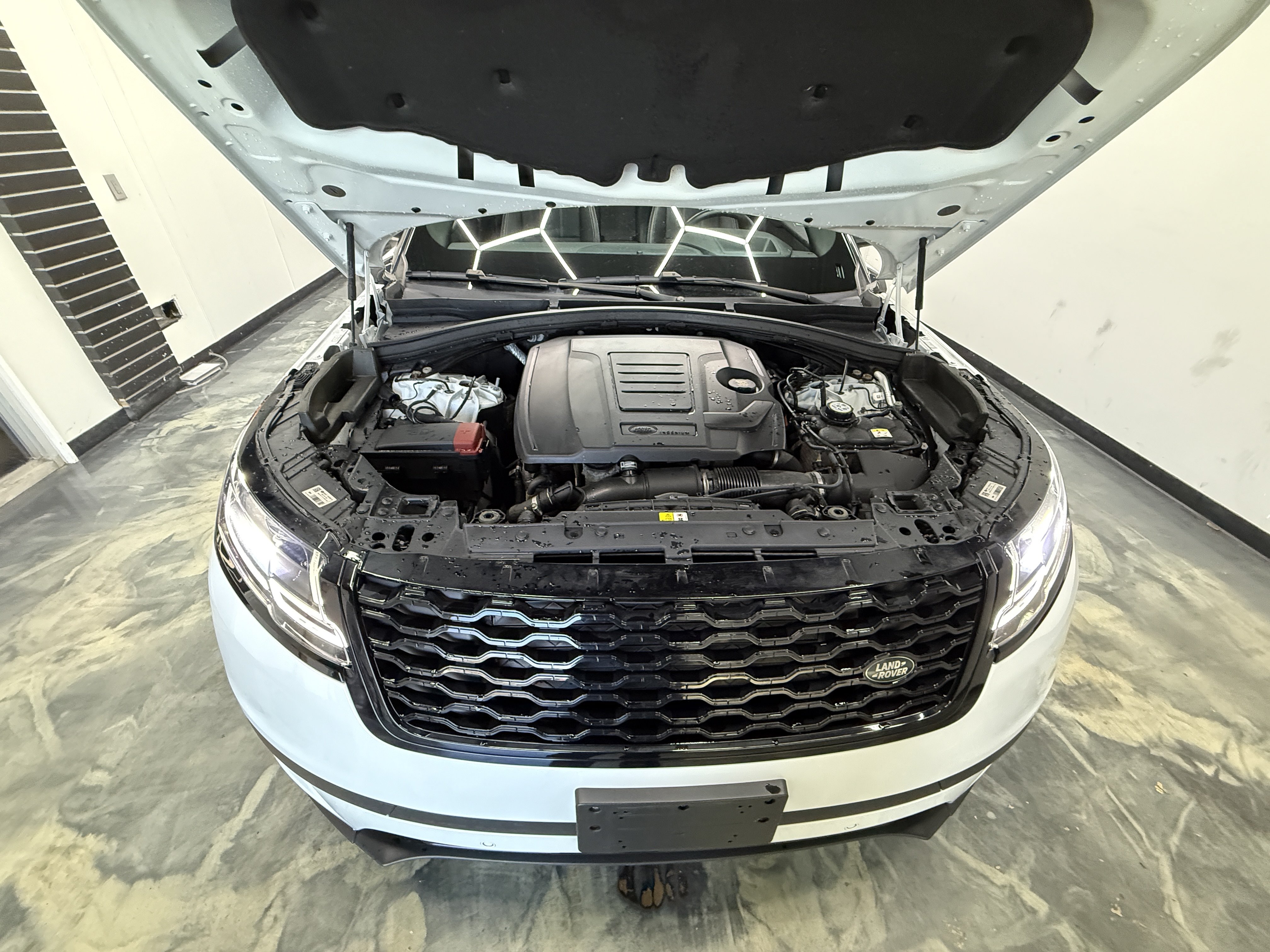 Used 2022 Land Rover Range Rover Velar S AWD/4WD image 30