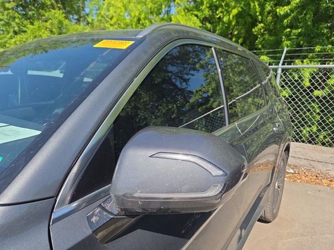 Used 2023 Hyundai Palisade Calligraphy image 10