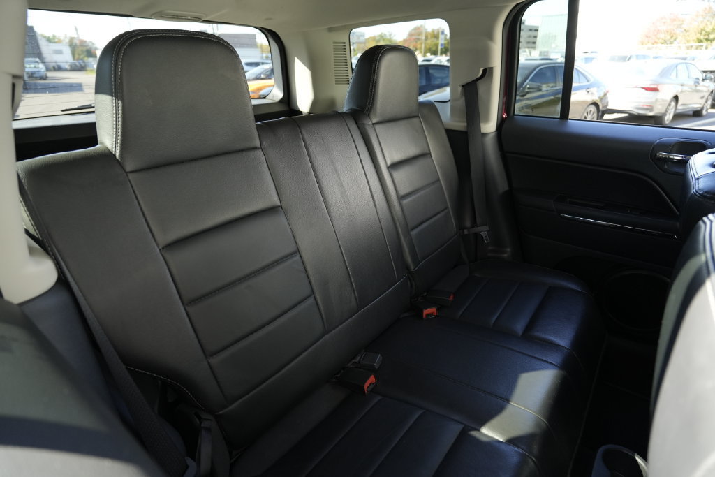 Used 2012 Jeep Patriot Limited AWD/4WD image 28