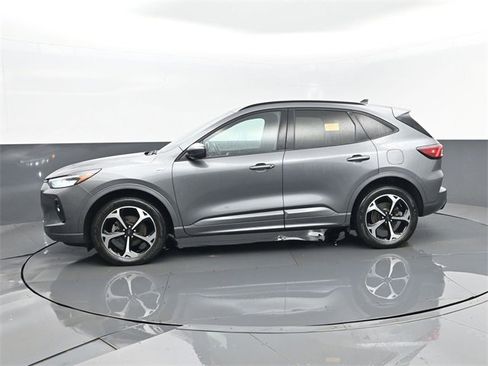 Used 2023 Ford Escape ST-Line Select w/ Tech Pack #2 image 5