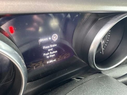 Used 2023 Jeep Wrangler Unlimited w/ Sun & Screen Package AWD/4WD image 11