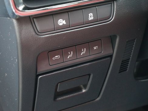 Used 2025 MAZDA MAZDA3 s image 16