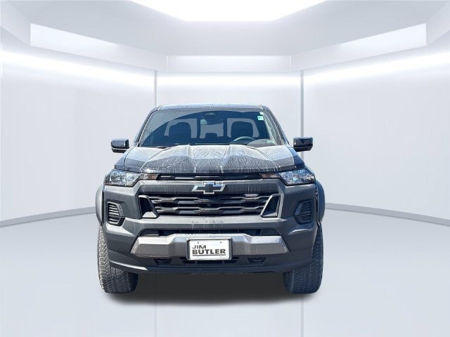 Used 2023 Chevrolet Colorado Trail Boss w/ Technology Package AWD/4WD image 13