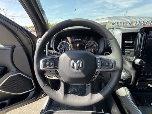 Used 2025 RAM 1500 Laramie image 20