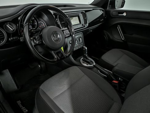 Used 2018 Volkswagen Beetle 2.0T S image 16