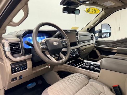 Used 2026 Ford F450 Platinum w/ Platinum Plus Package AWD/4WD image 11