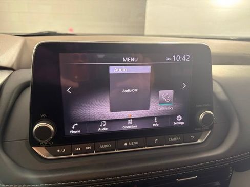 Used 2021 Nissan Rogue SV w/ Premium Package FWD image 33