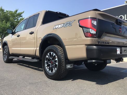 Used 2024 Nissan Titan PRO-4X w/ Pro-4x Convenience Package AWD/4WD image 3