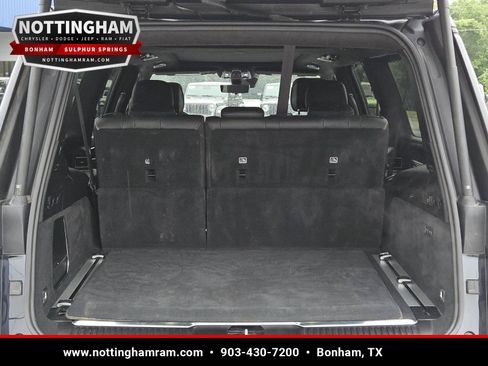 Used 2024 Jeep Grand Wagoneer L Series II w/ Quick Order Packagew 28T AWD/4WD image 8