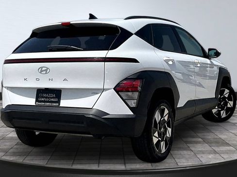 Used 2024 Hyundai Kona SEL AWD/4WD image 7