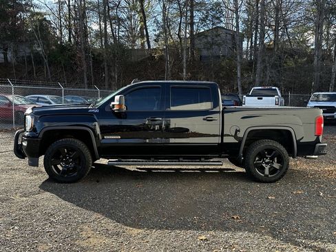 Used 2017 GMC Sierra 1500 SLE image 4