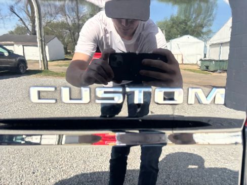 Used 2019 Chevrolet Silverado 1500 Custom Trail Boss w/ Custom Convenience Package AWD/4WD image 15