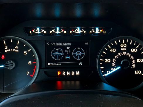 Used 2020 Ford F150 XLT w/ Equipment Group 302A Luxury AWD/4WD image 35