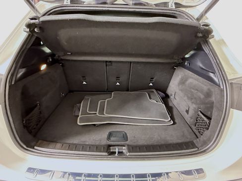 Used 2025 Mercedes-Benz GLA 250 image 35