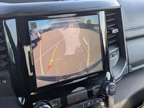 Used 2024 RAM 1500 Laramie image 13