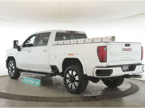 Used 2025 GMC Sierra 2500 Denali w/ Denali Reserve Package image 8