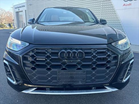 Used 2023 Audi Q5 2.0T Premium Plus w/ Premium Plus Package AWD/4WD image 3