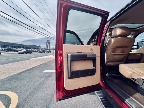 Used 2013 Ford F250 Lariat w/ Lariat Ultimate Pkg image 22