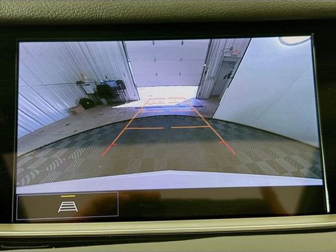 Used 2025 Cadillac XT6 Luxury FWD image 15