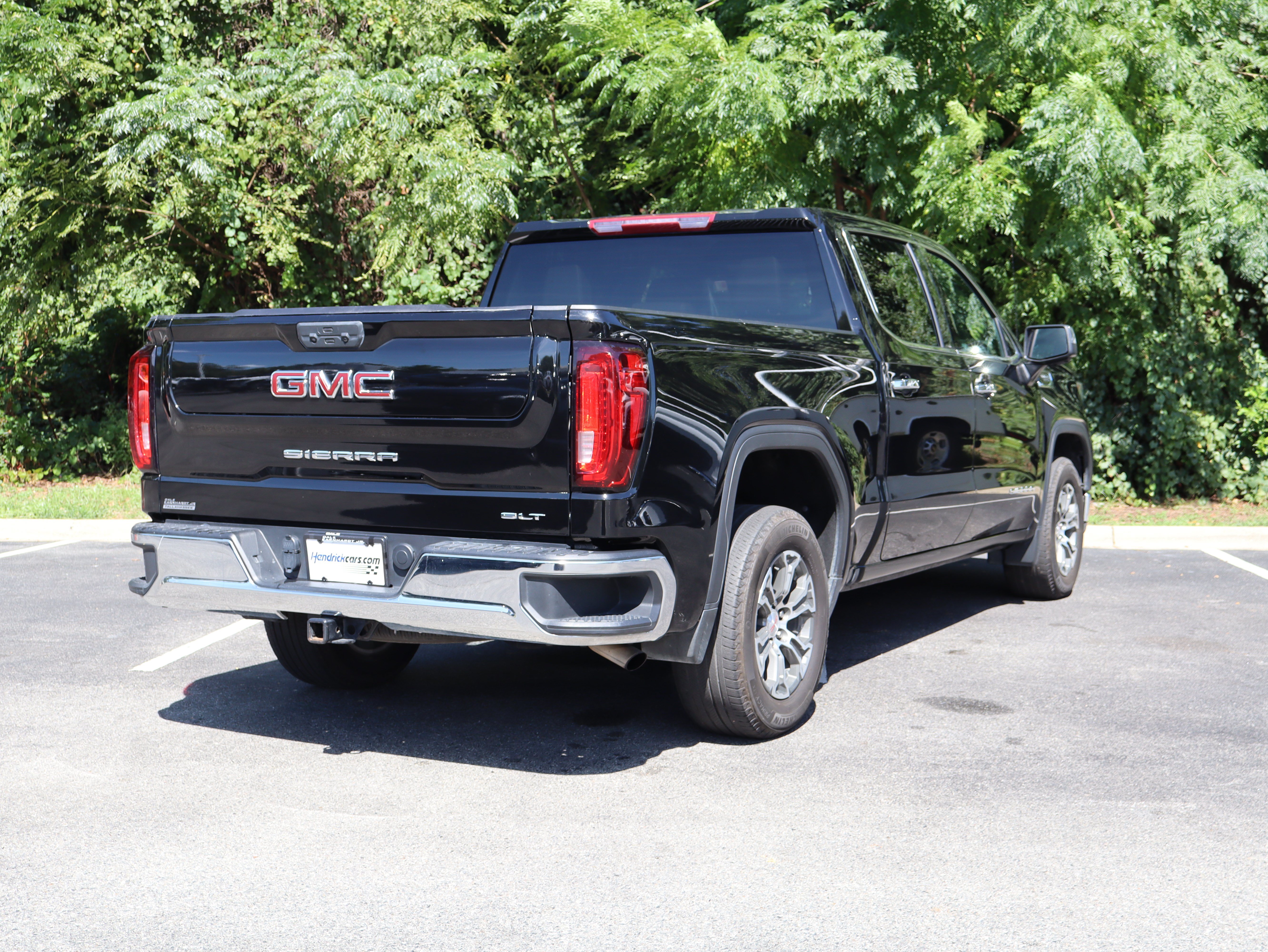 Used 2025 GMC Sierra 1500 SLT RWD image 10