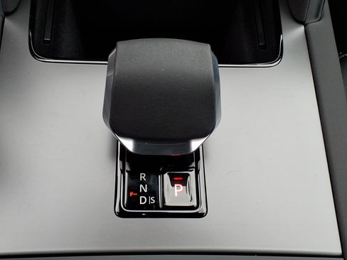 New 2026 Land Rover Discovery Sport Landmark AWD/4WD image 13
