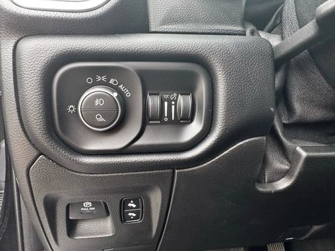 Used 2019 RAM 1500 Laramie image 23