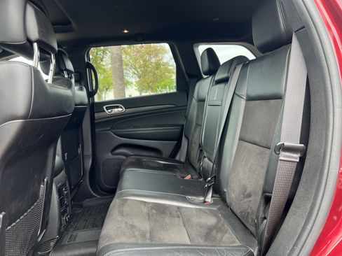 Used 2021 Jeep Grand Cherokee Laredo X image 31