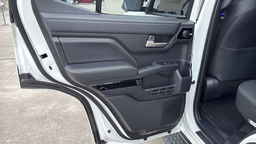 New 2026 Toyota 4Runner Limited AWD/4WD image 18