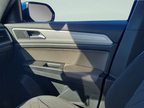 Used 2021 Volkswagen Atlas Cross Sport S image 16