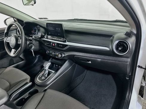 Used 2023 Kia Forte LXS w/ LXS Technology Package FWD image 9