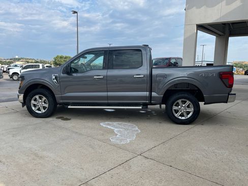 Used 2024 Ford F150 XLT AWD/4WD image 9