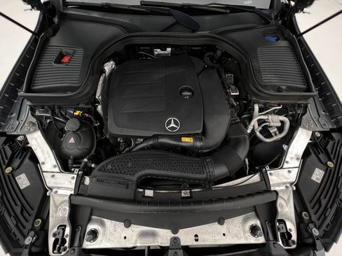 Used 2021 Mercedes-Benz GLC 300 4MATIC image 25