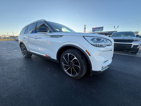 Used 2020 Lincoln Aviator Reserve w/ Equipment Group 202A image 1