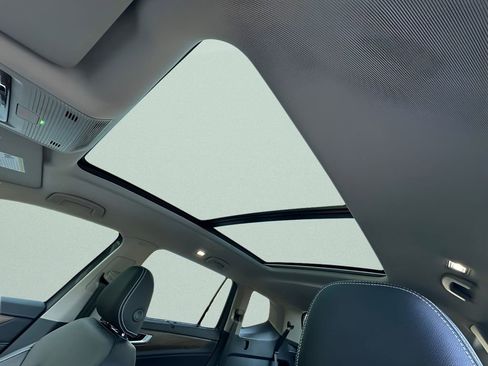 New 2026 Volkswagen Atlas SE image 22