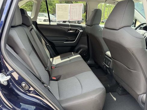 Certified 2025 Toyota RAV4 XLE w/ Convenience Package AWD/4WD image 13