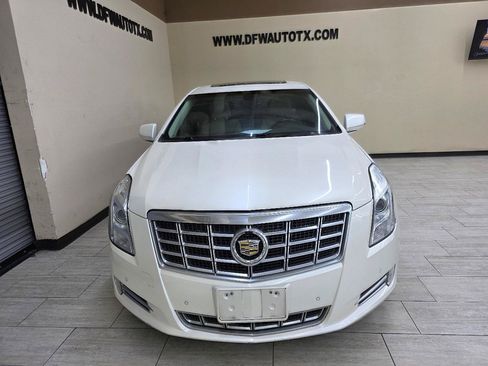 Used 2013 Cadillac XTS Luxury FWD image 3