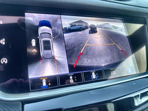 Used 2023 Cadillac XT5 Sportv w/ Technology Package AWD/4WD image 17