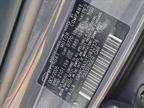 Used 2026 Hyundai Venue SEL FWD image 16