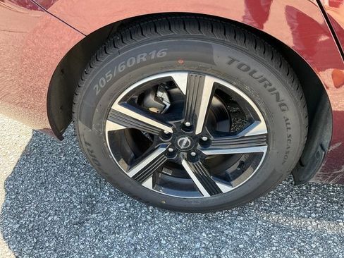 Used 2024 Nissan Sentra SV image 12