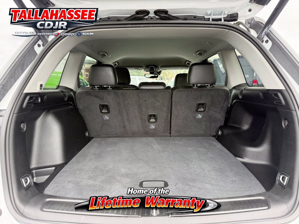 Used 2023 Jeep Grand Cherokee Limited RWD image 16