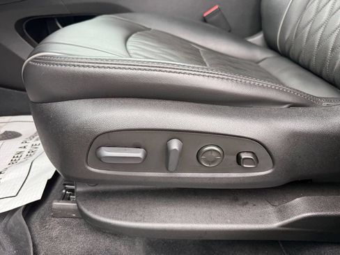 Used 2023 Buick Enclave Avenir AWD/4WD image 13