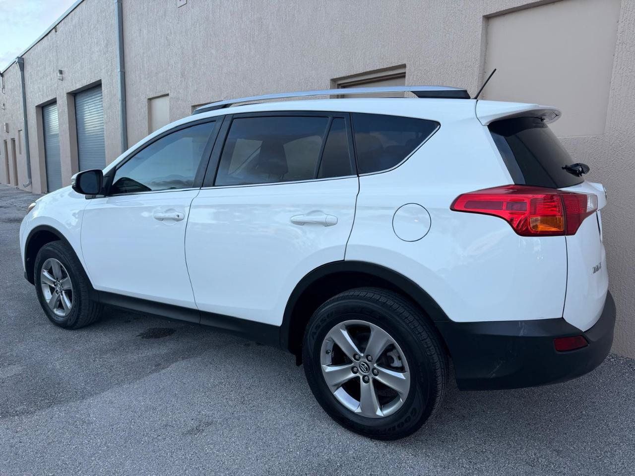 Used 2015 Toyota RAV4 XLE FWD image 14