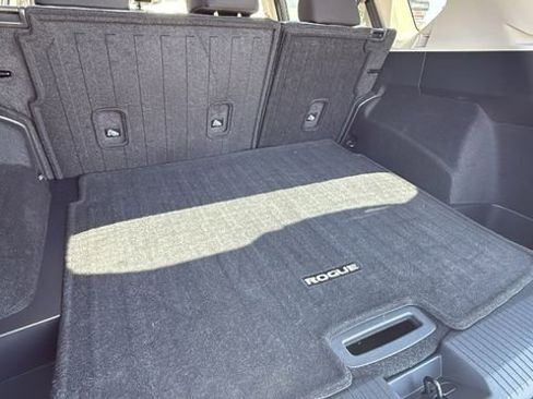 Certified 2023 Nissan Rogue SV image 28